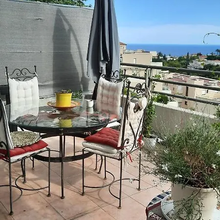Superbe Appart Vue Mer Terrasse Fleurie Amenagee Apartamento